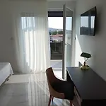 Jane Otel 4*
