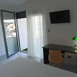 Otel Jane