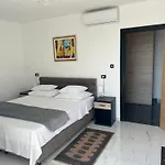 Jane Otel 4*