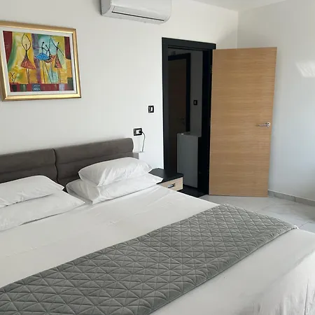 Hotel Jane