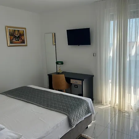 Jane Hotel 4*