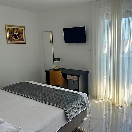 Hotel Jane Rogoznica (Sibenik-Knin)