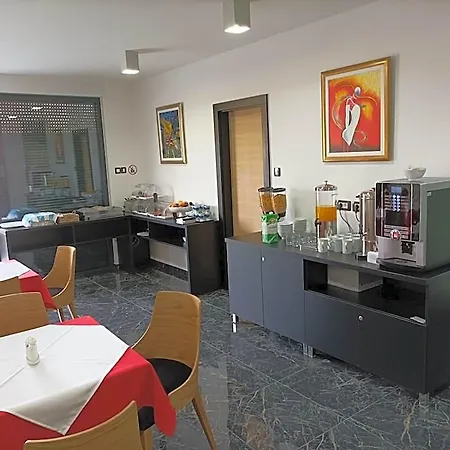 Jane 4* Rogoznica (Sibenik-Knin)