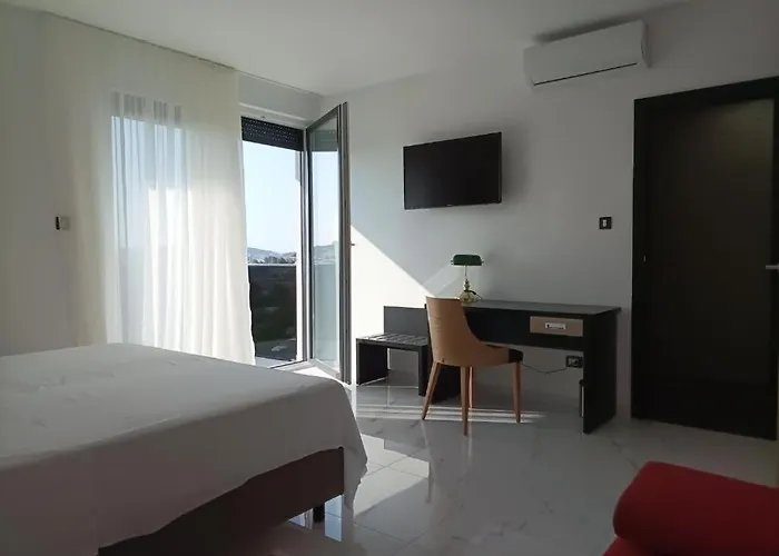 Jane 4* Rogoznica (Sibenik-Knin)